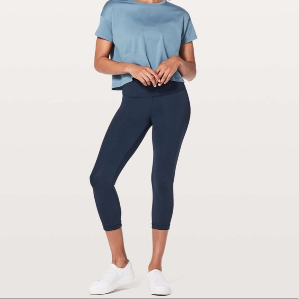Lululemon Navy Wunder Under Crop (Hi-Rise)